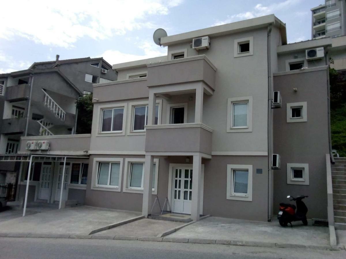 Apartments Grubor 布德瓦 外观 照片